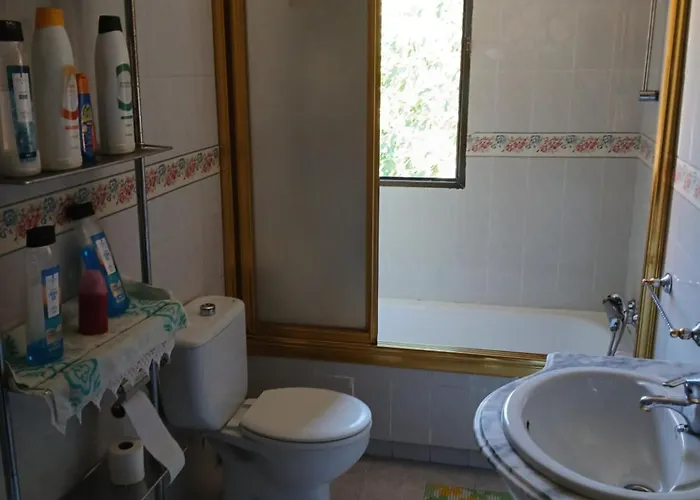 Doble Cama Individual Bed & Breakfast 3*